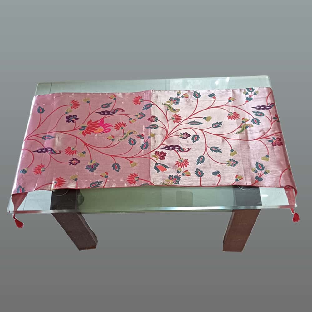 Pithani table runner